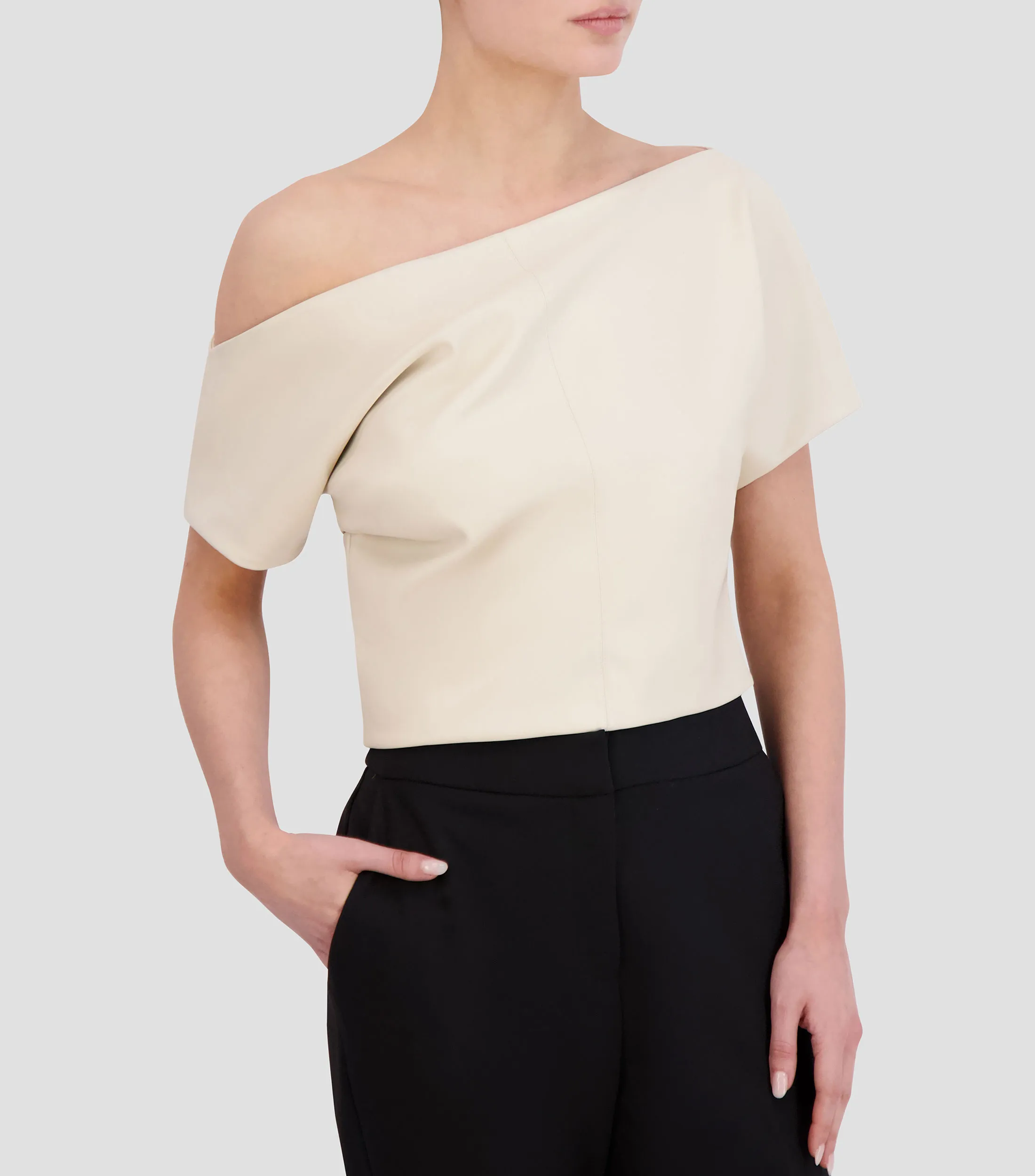 BCBGMAXAZRIA Blusa Manga Corta Mujer