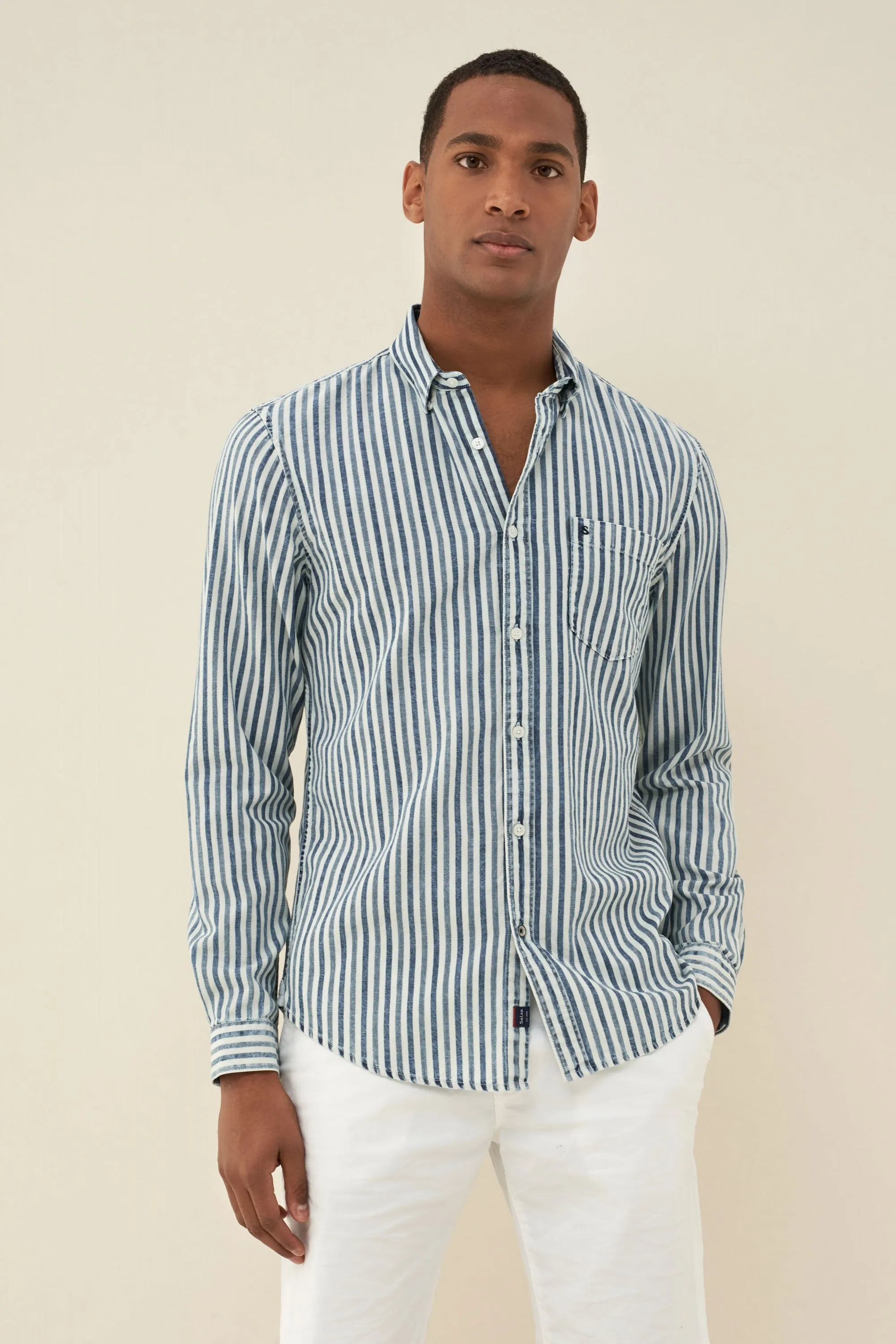 CAMISA FIT SLIM A RAYAS VERTICALES