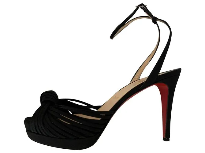 Christian Louboutin Sandalias altas de crepe de China negras Negro 