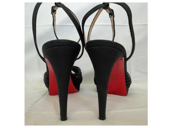 Christian Louboutin Sandalias altas de crepe de China negras Negro 