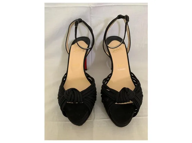 Christian Louboutin Sandalias altas de crepe de China negras Negro 