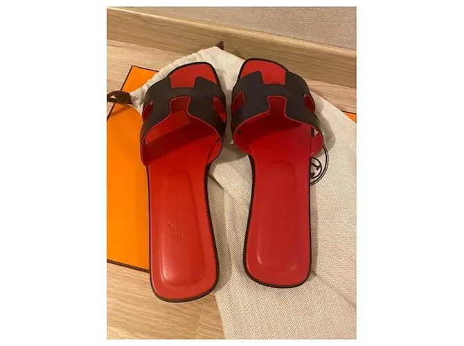 Hermès Sandalias Roja Azul marino 