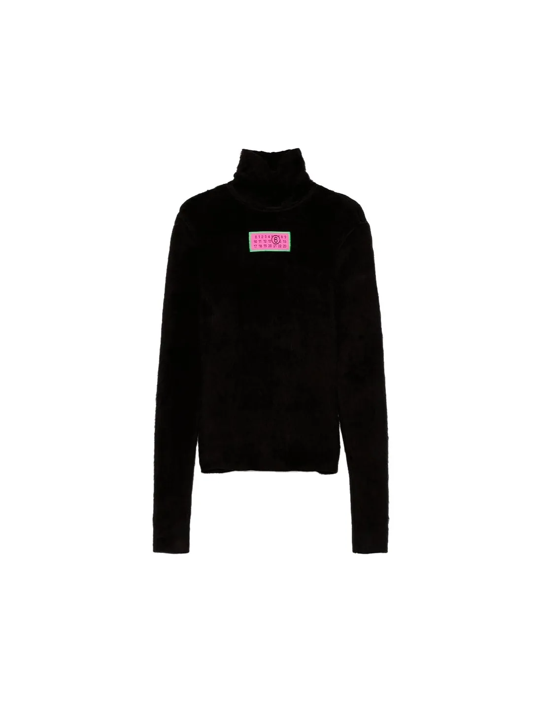 Jersey negro de cuello alto y numérico rosa