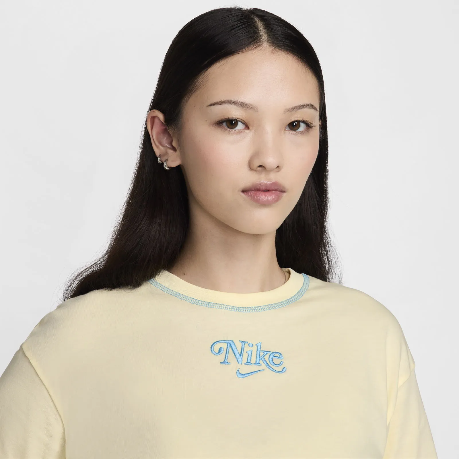 Nike Sportswear Tee