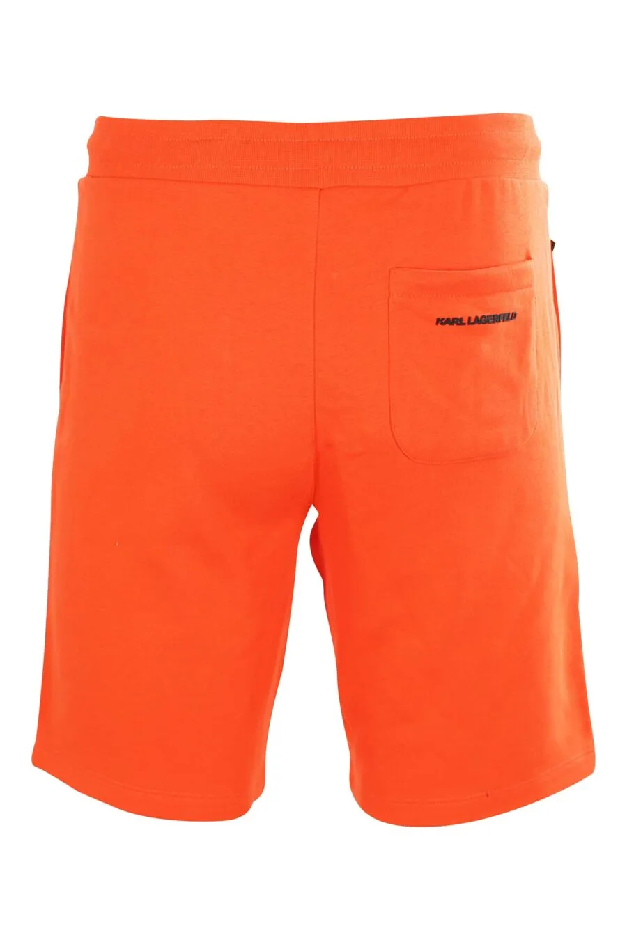 Pantalón de chándal corto naranja con logo de goma