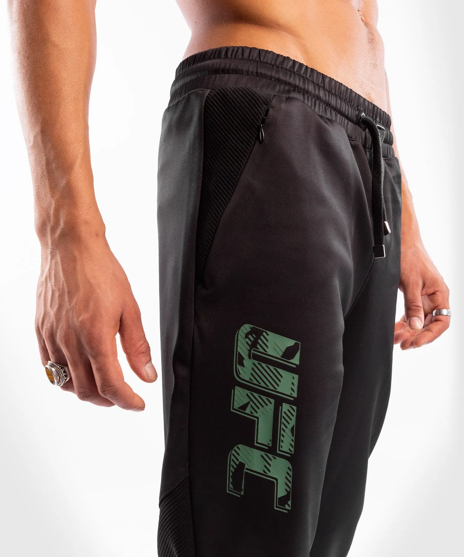 Pantalón De Chándal Para Hombre UFC Venum Authentic Fight Week - Caqui