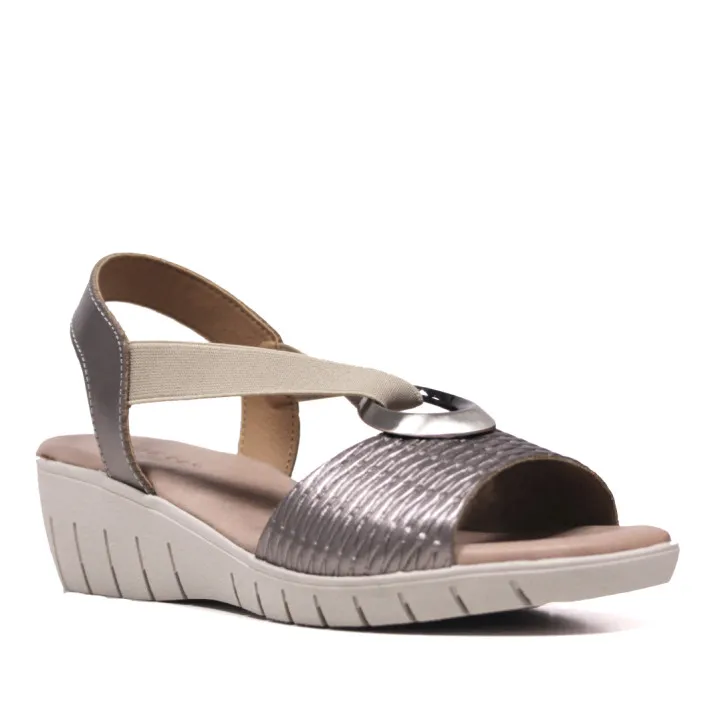 Sandalias cuña Suite009 en plata con argolla plateada y tiras elásticas