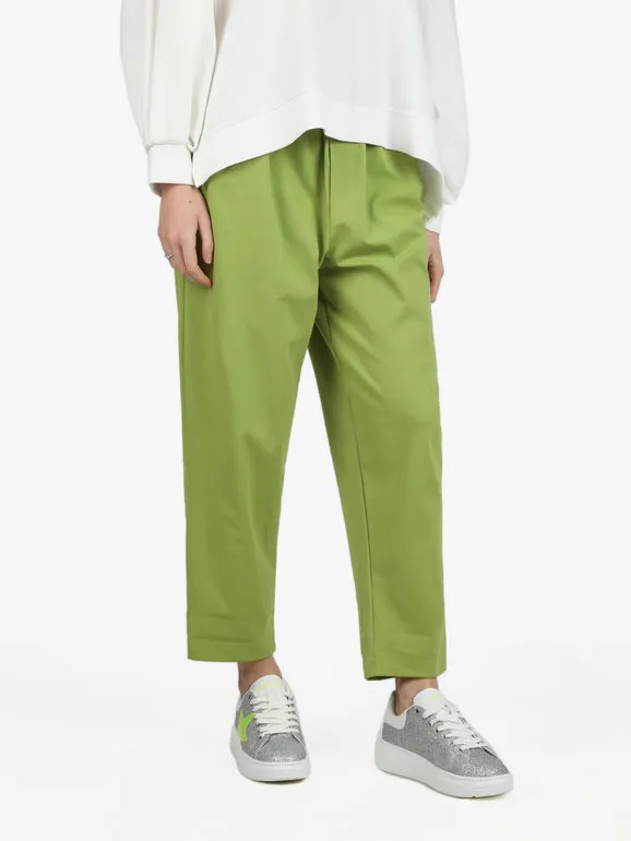 Solada Pantalón oversize de mujer con bolsillos.