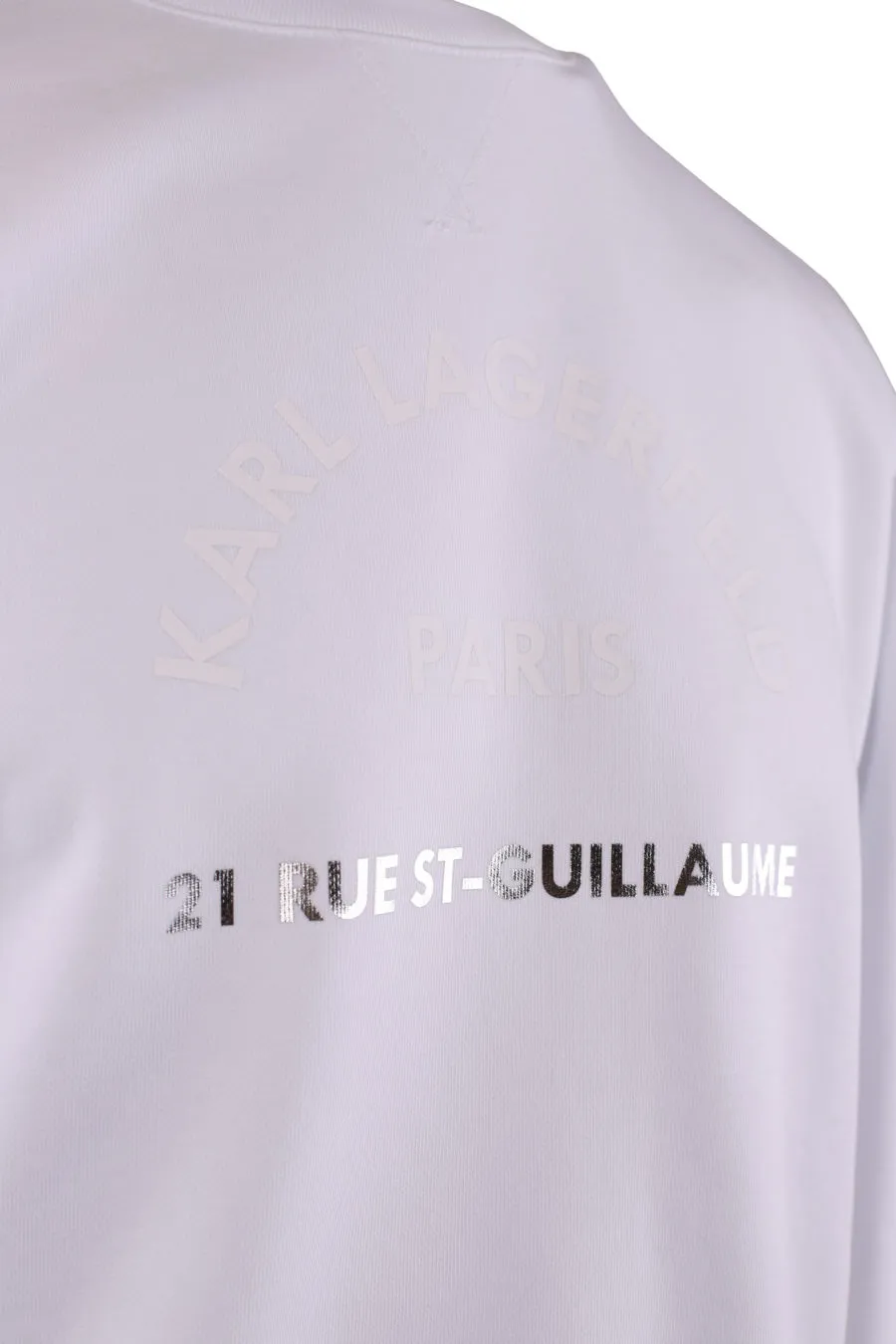 Sudadera blanca con logo estampado