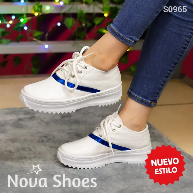 Tenis con Destellos Metálicos: Trendy y Confort