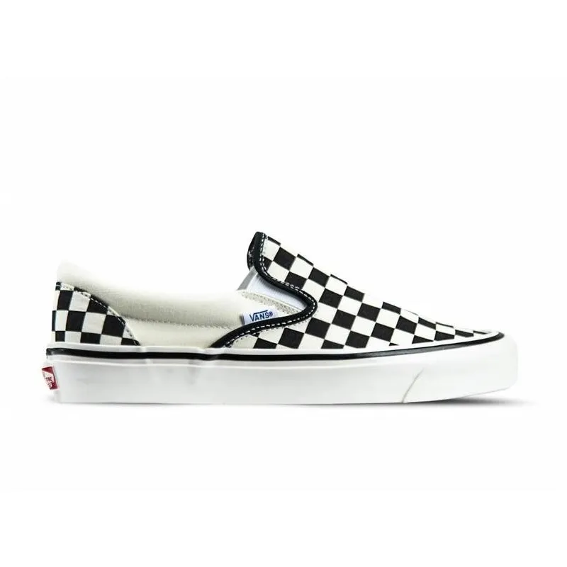 VANS CHECKERBOARD CLASSIC SLIP-ON 9