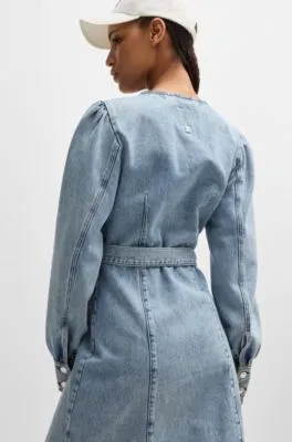 Vestido cruzado azul océano en denim rígido